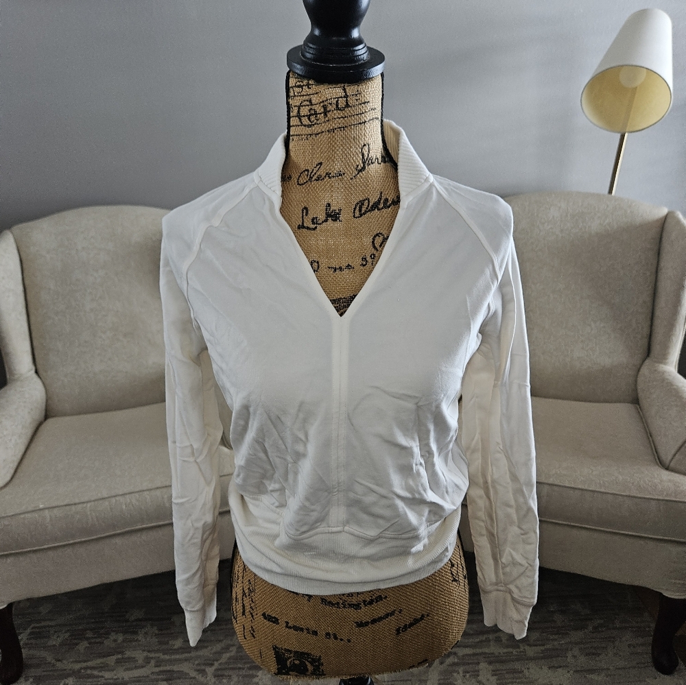 Athleta Xs White Top